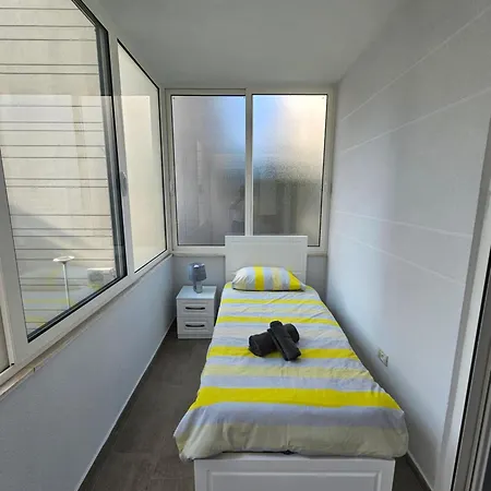 Cozy Beach-apartments Qerret 2 アパート *
