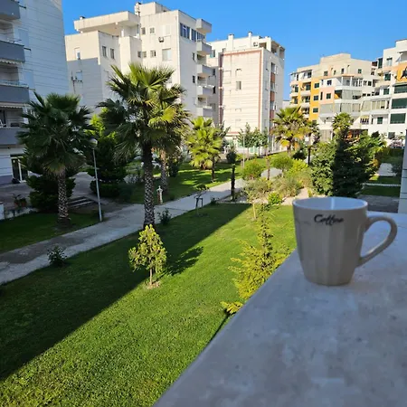 Cozy Beach-apartments Qerret 2 * ゴーレム