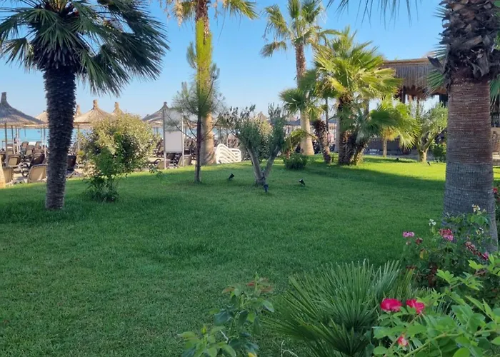 Cozy Beach-apartments Qerret 2 * 골렘